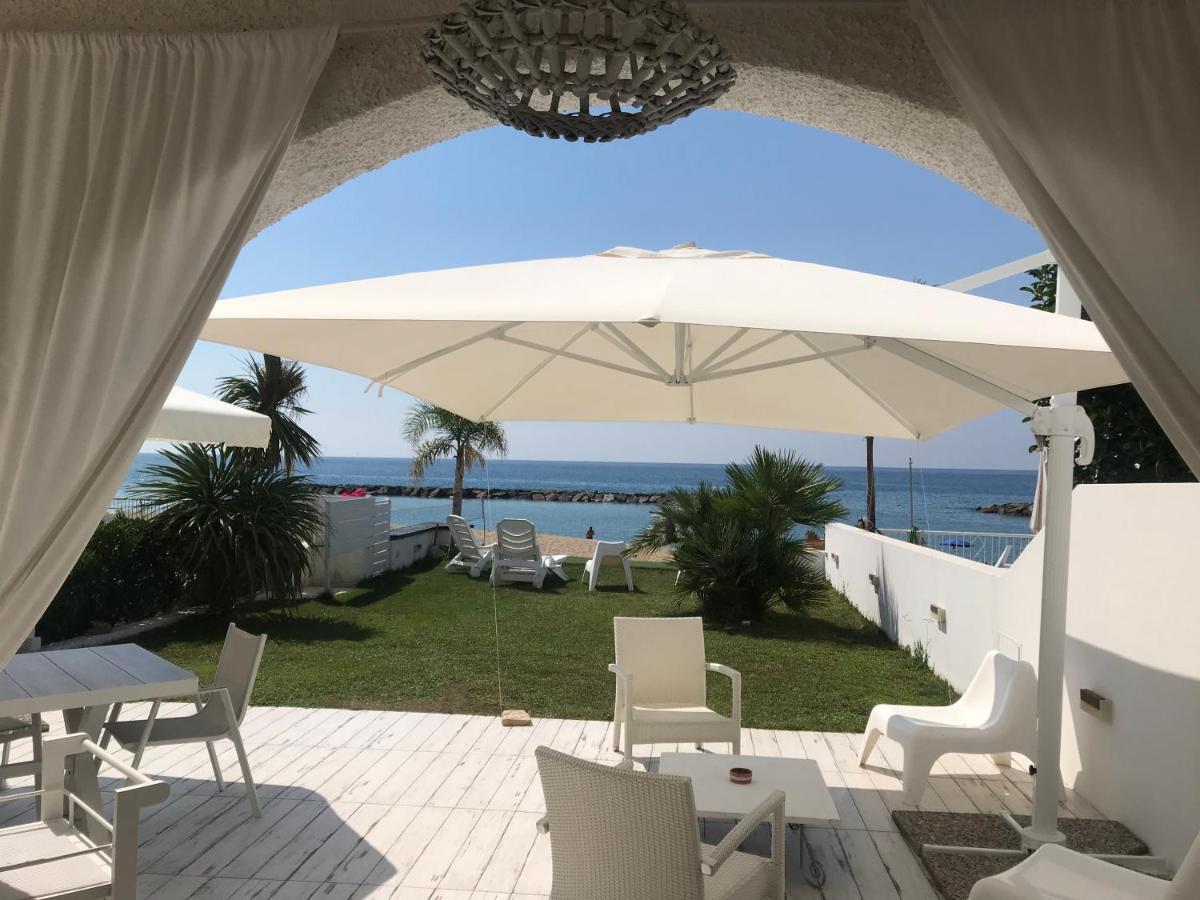 Villa A Diamante Sulla Spiaggia Belvedere Marittimo Exterior photo